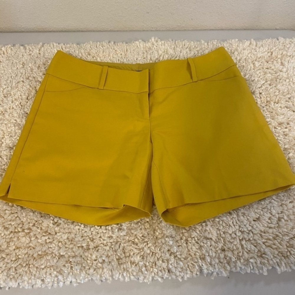 The Limited Sunny Yellow Women's Shorts Size 4